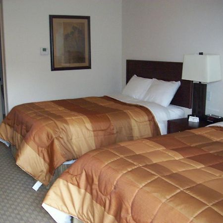 Price Pointe Inn ウォキショー エクステリア 写真