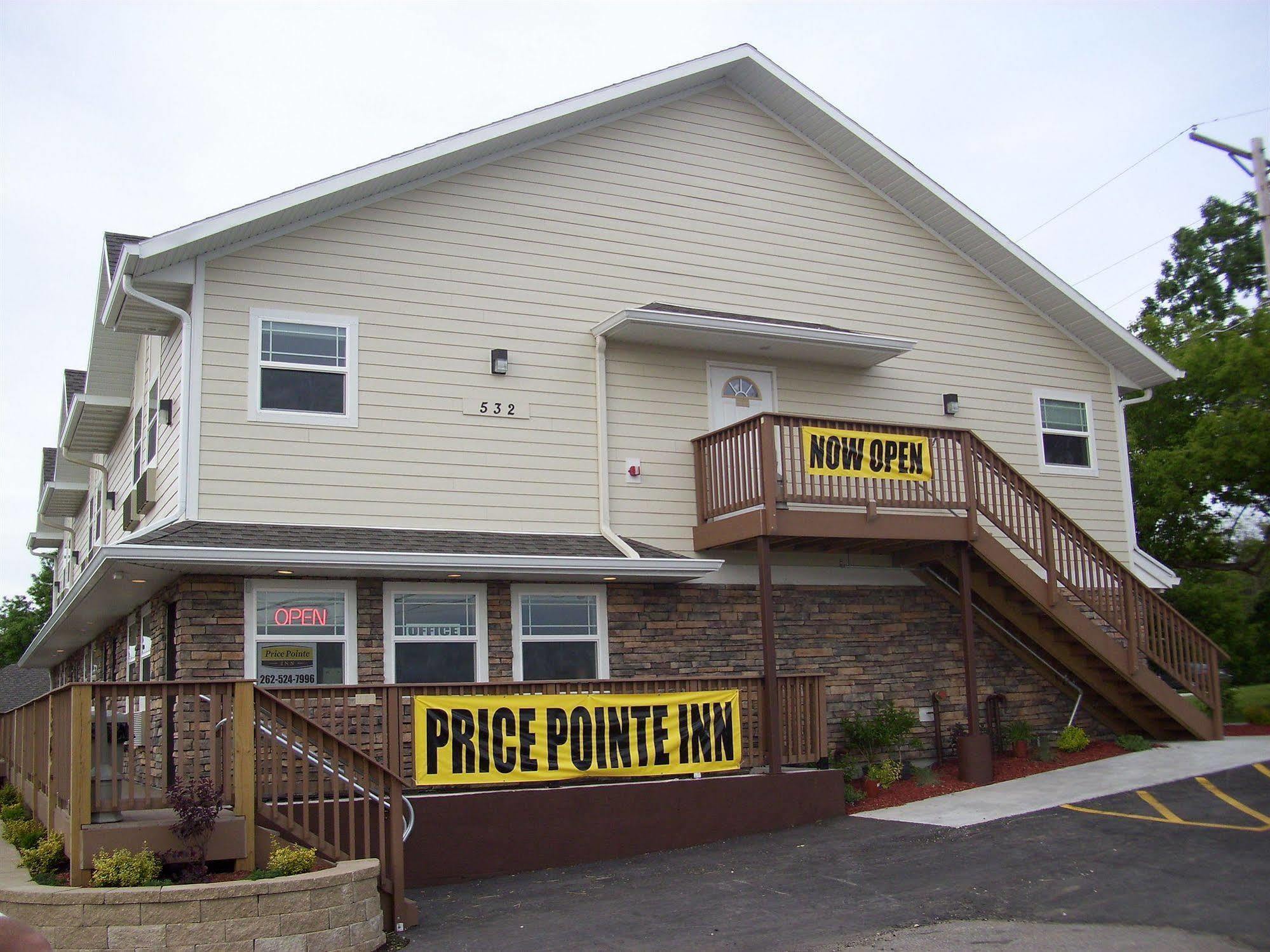 Price Pointe Inn ウォキショー エクステリア 写真